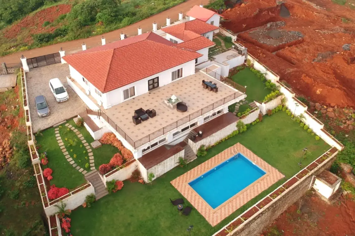 White Manor